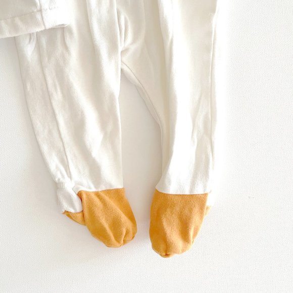 Old Navy White and Orange Kids Matching Set - Picture 3 of 3